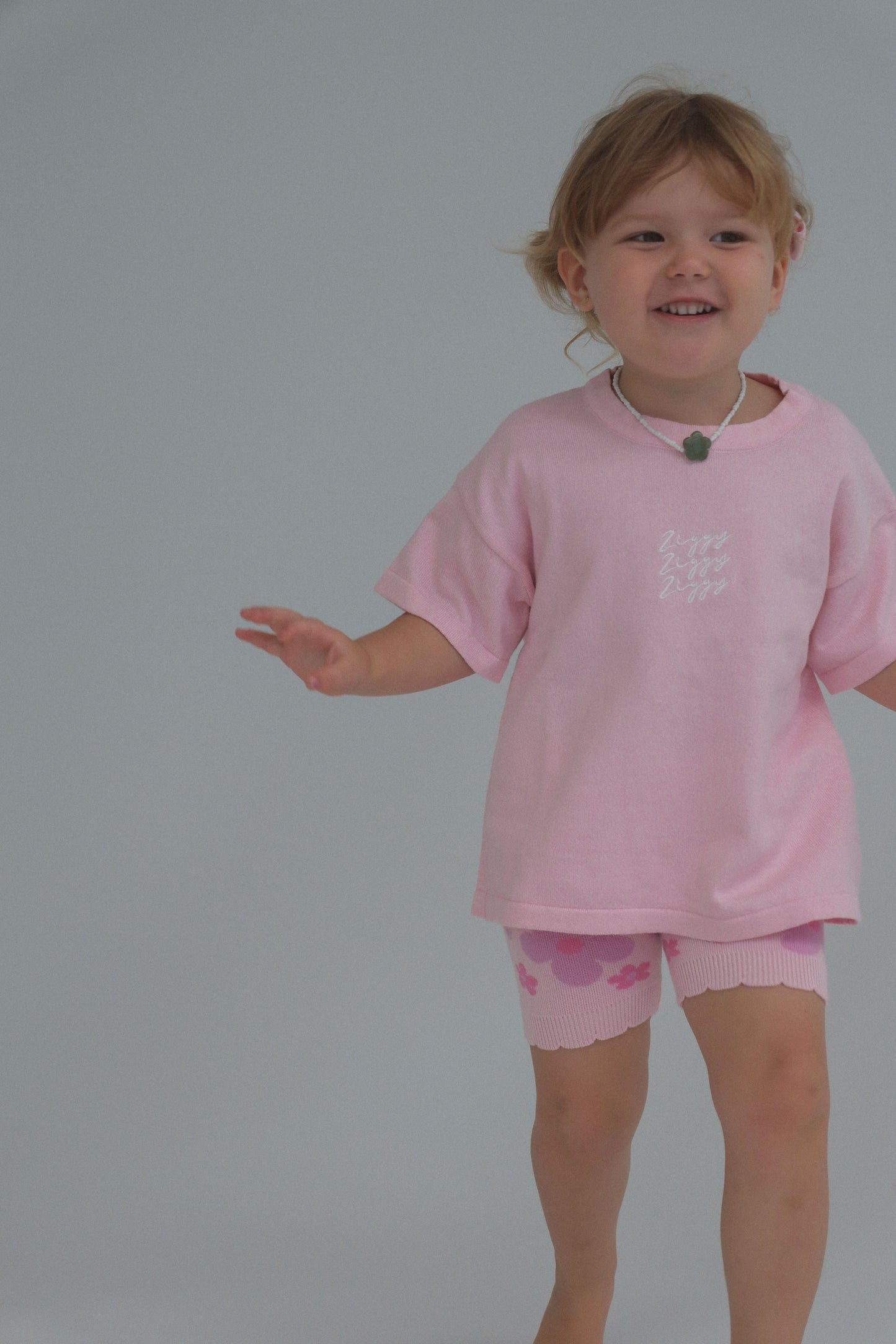 SIGNATURE TEE | DAHLIA