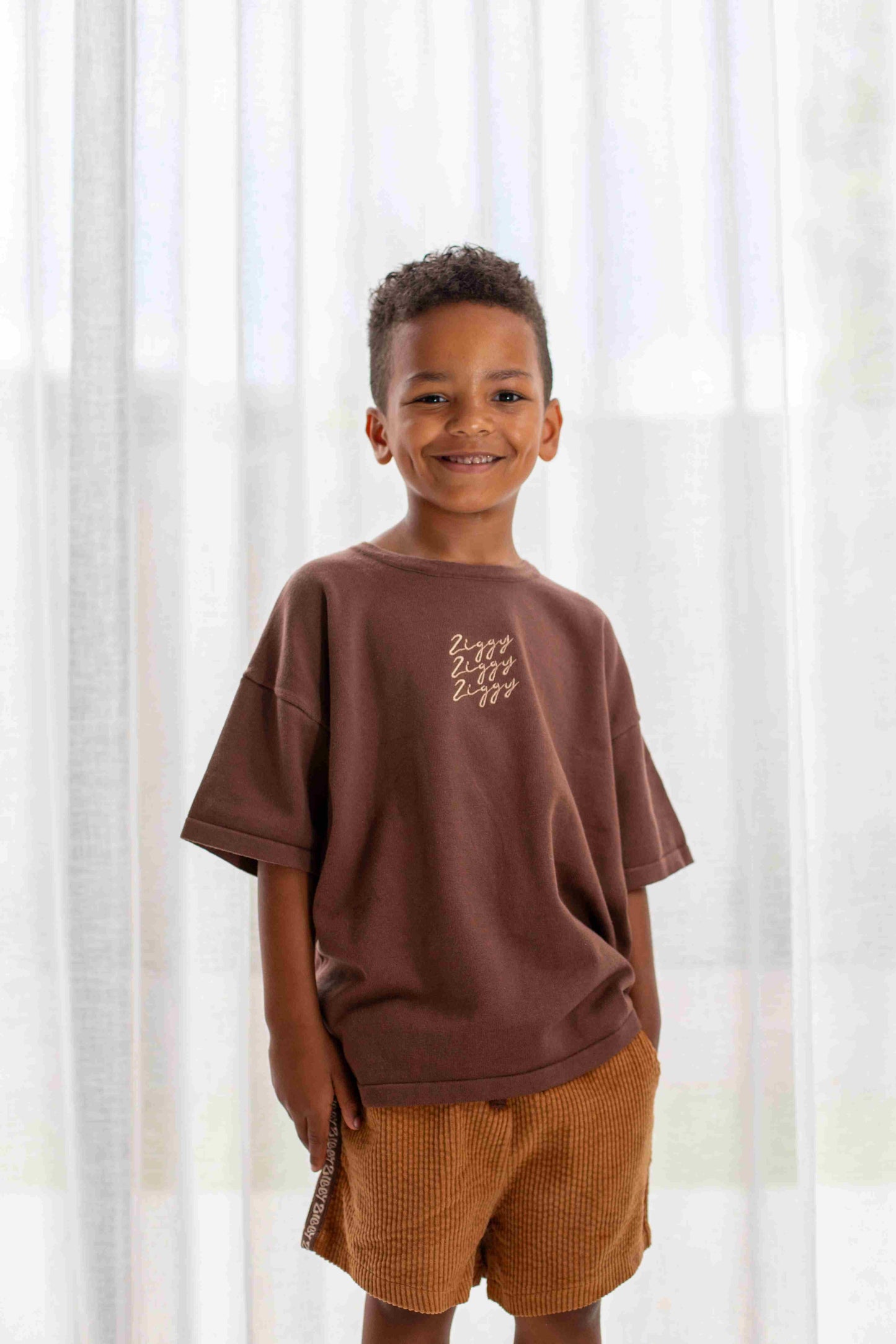 SIGNATURE TEE | CHOCOLATE (KIDS)