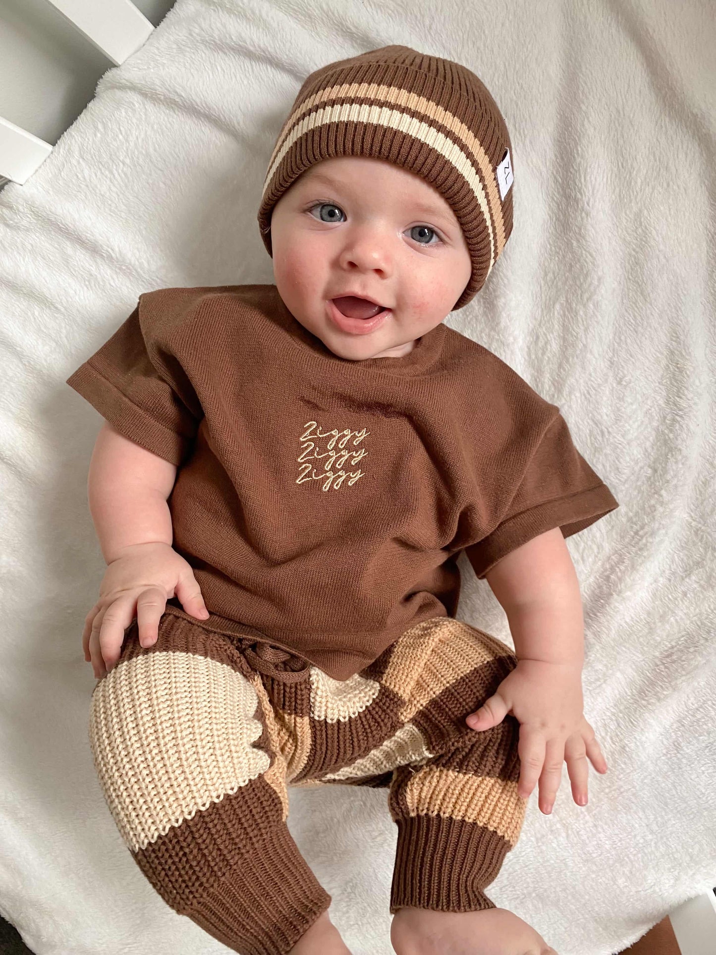 SIGNATURE TEE | CHOCOLATE (KIDS)